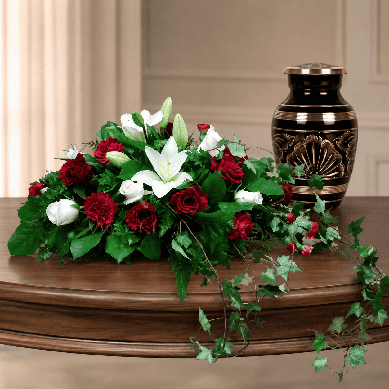 Side Urn Centrepiece