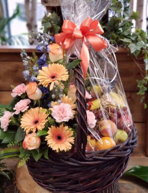 Fruits with  Arrangement